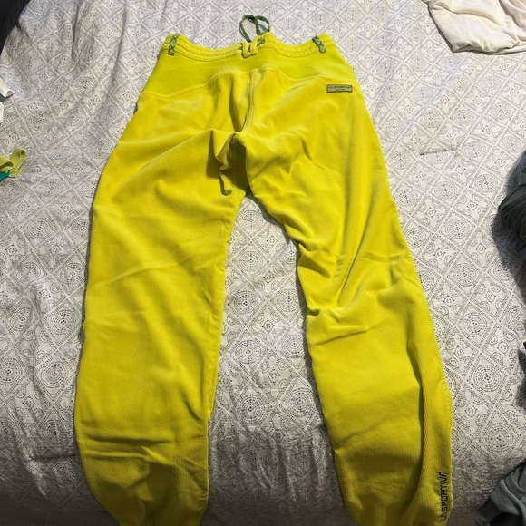 La sportiva sport climbing pants yellow Sz small - Picture 3 of 5